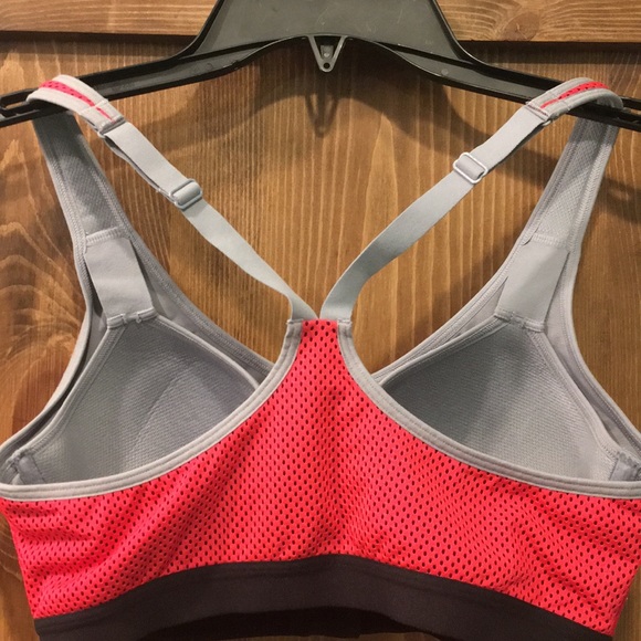 VS knockout sports bra - Picture 5 of 5